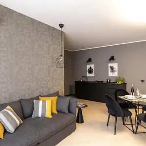 laus-app-1-art-design-nel-cuore-di-bari-via-dante-alighieri.barihotels.org/